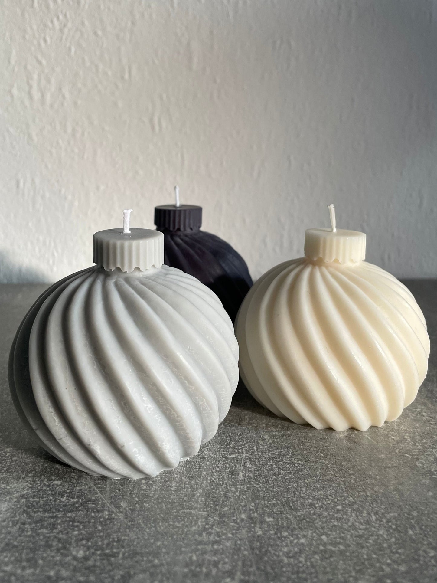 "CHRISTMAS BALL" Kerze [ohne Duft]